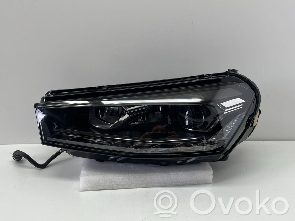 Skoda Fabia Mk4 (6VA) Lampa przednia 