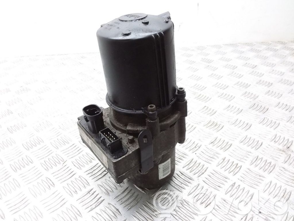 Citroen C4 I Power steering pump 