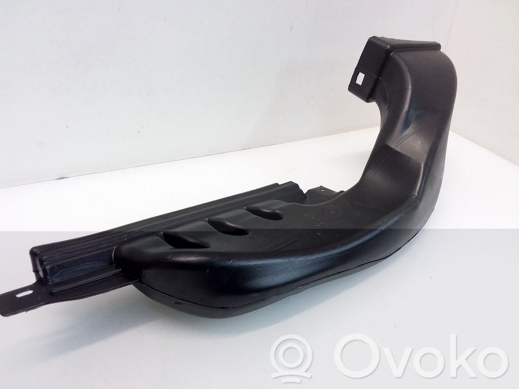 Tesla Model 3 Ohjaamon sisäilman ilmakanava 