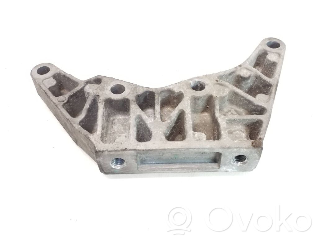 Volvo V60 Gearbox mounting bracket 