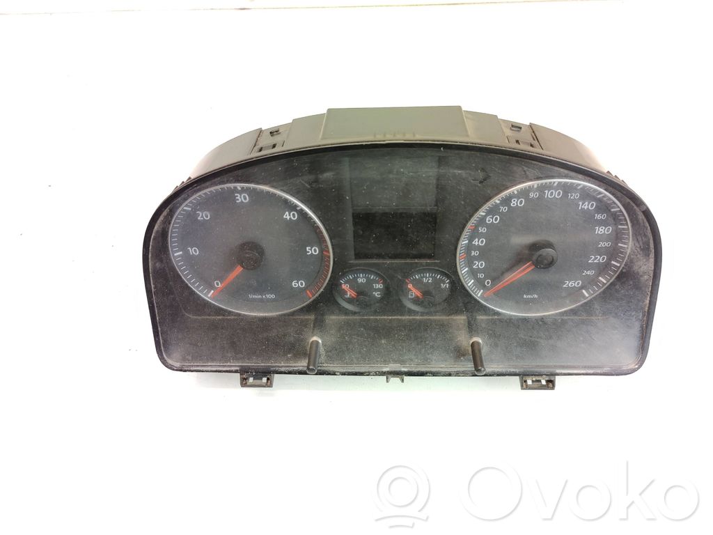 Volkswagen Caddy Geschwindigkeitsmesser Cockpit 