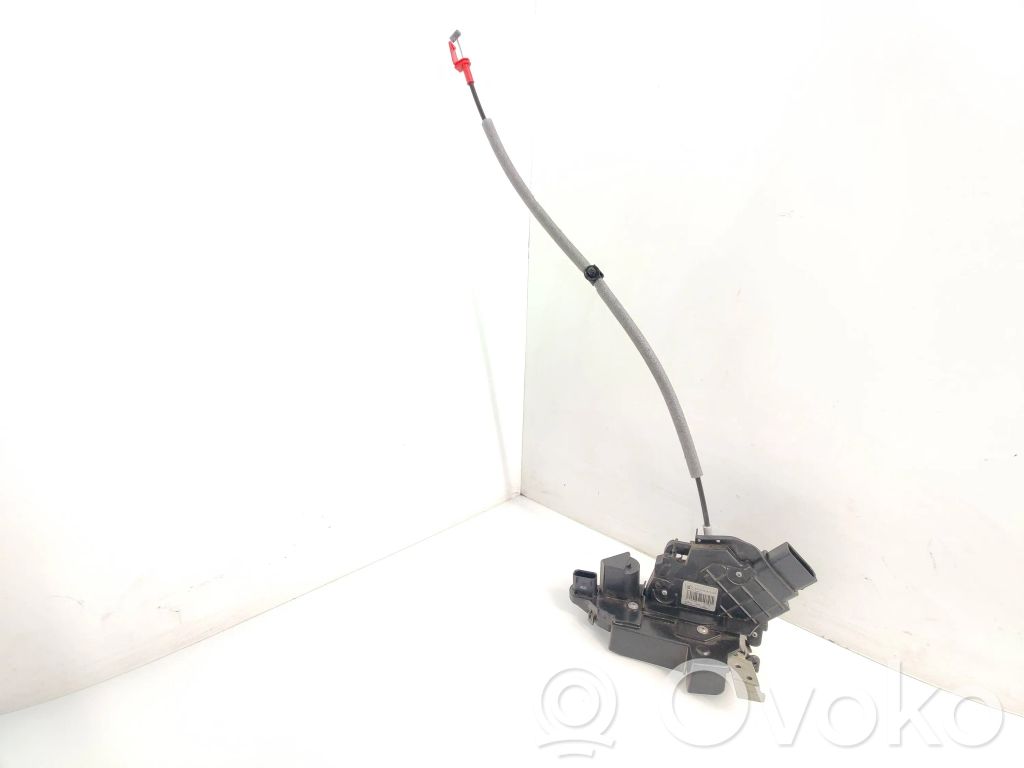 Ford Mondeo MK IV Priekšpusē slēdzene 