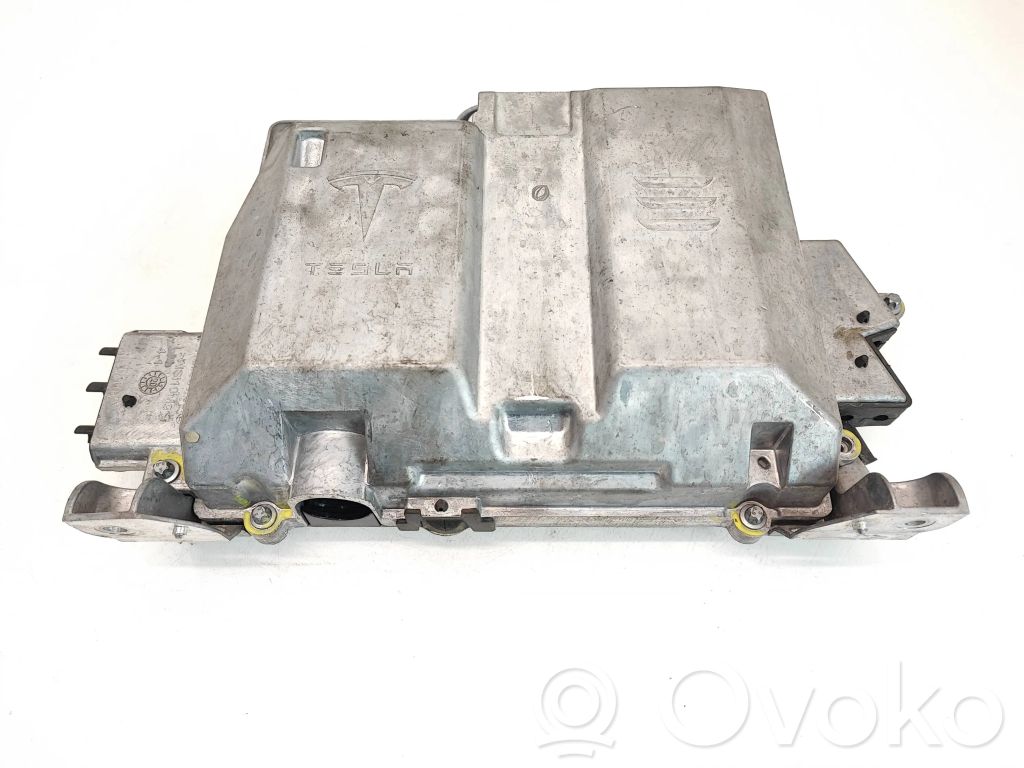 Tesla Model 3 Engine control unit/module 