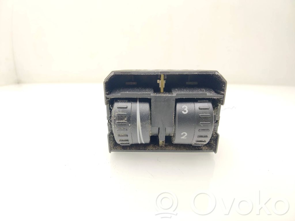 Volkswagen Caddy Headlight level height control switch 