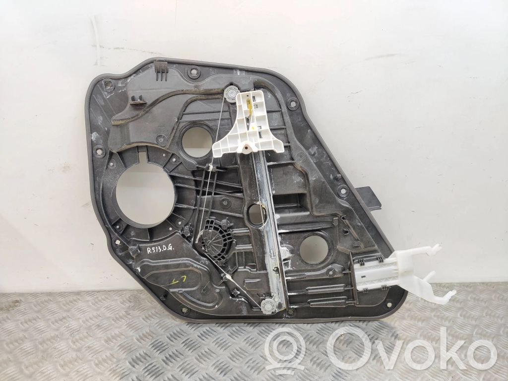 KIA Ceed Mecanismo para subir la puerta trasera sin motor 