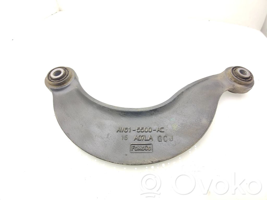 Volvo V40 Рычаг 