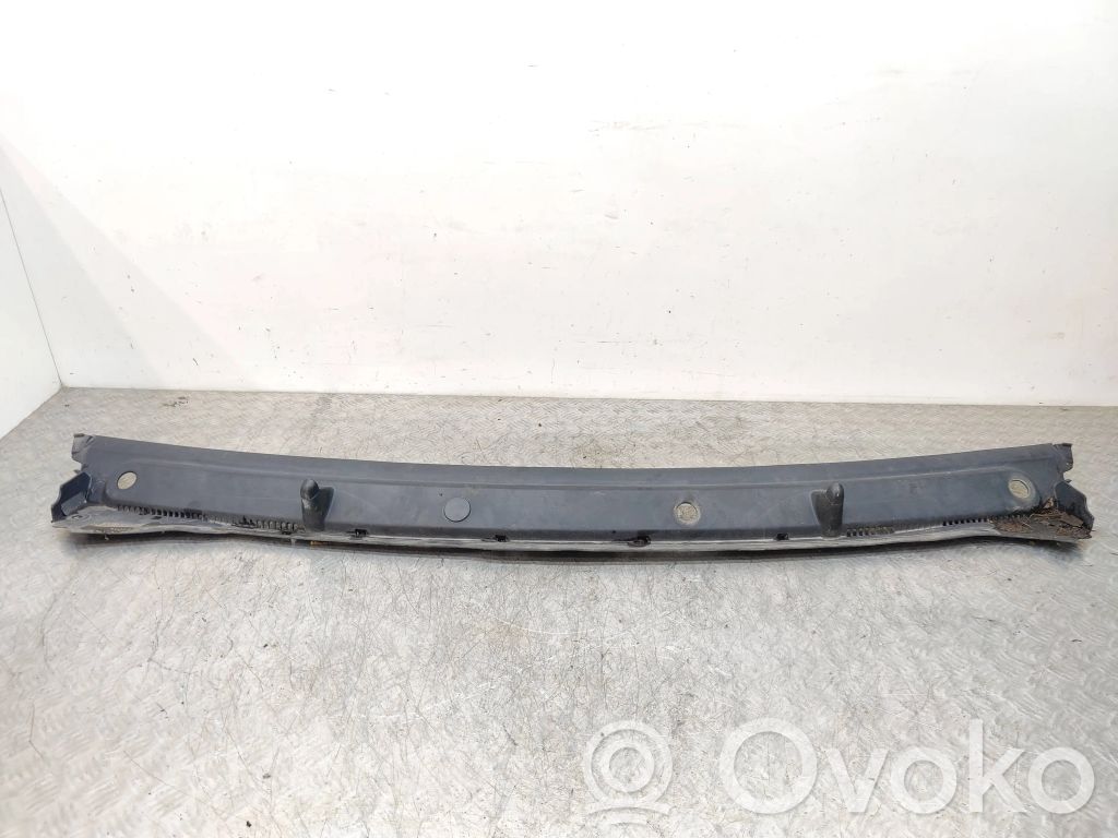 Opel Vivaro Wiper trim 