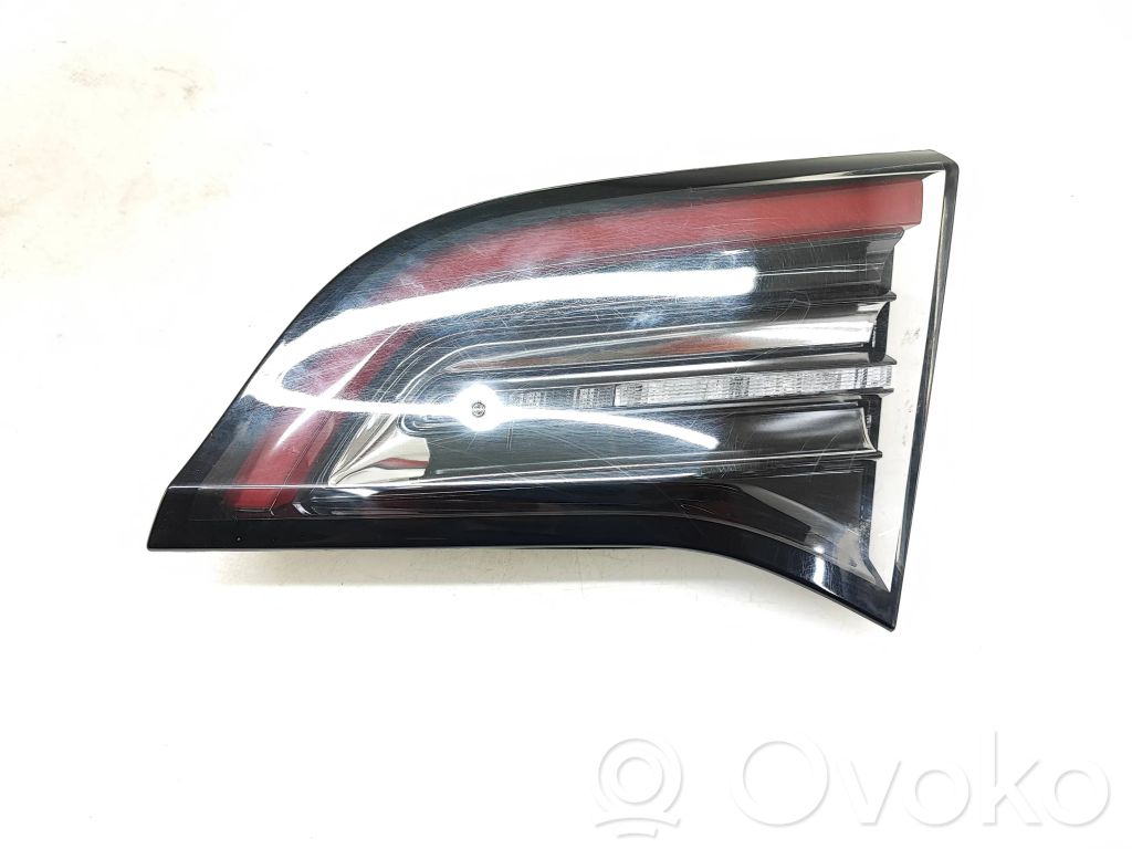 Tailgate rear/tail lights   1077404,1077402