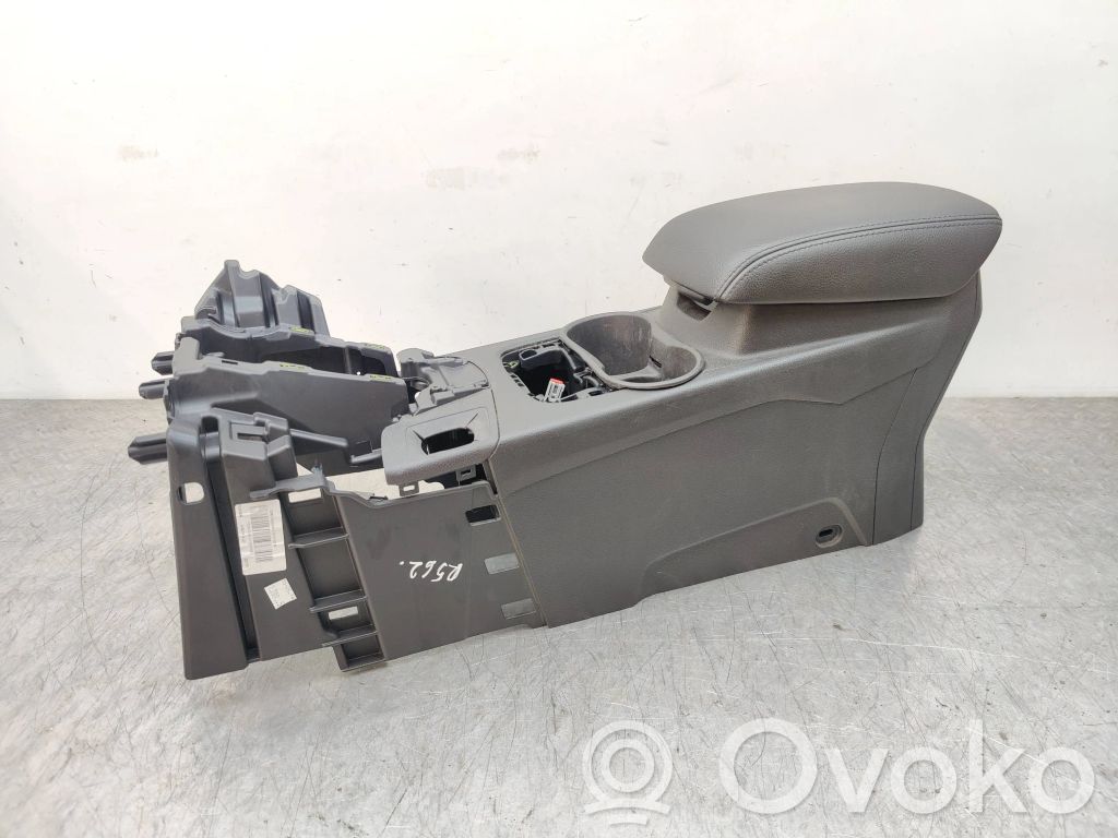 Ford Focus Center console 