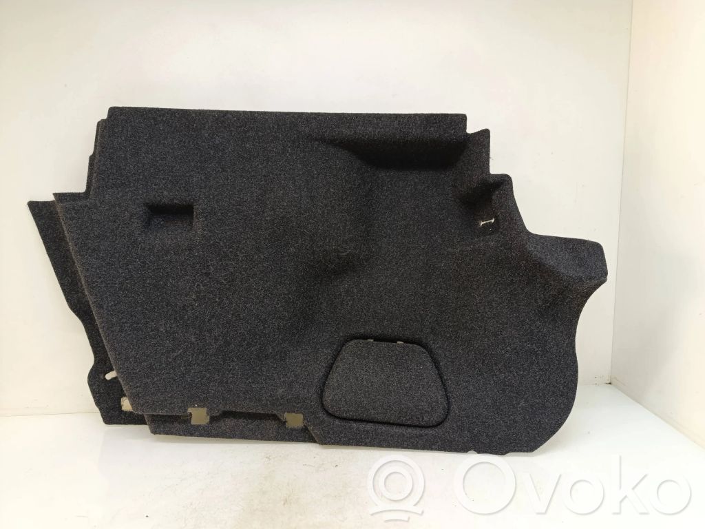 Volvo V40 Boczek / Tapicerka / bagażnika 