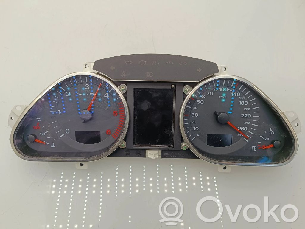 Audi Q7 4L Speedometer (instrument cluster) 