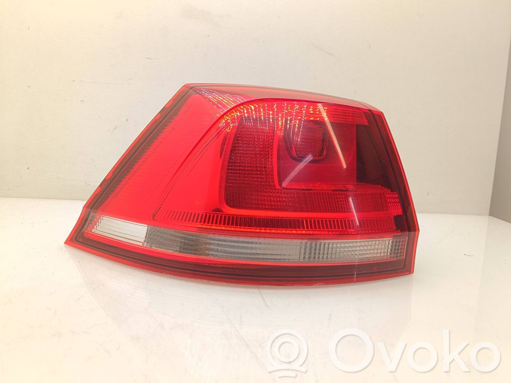 Volkswagen Golf VII Lampa tylna 