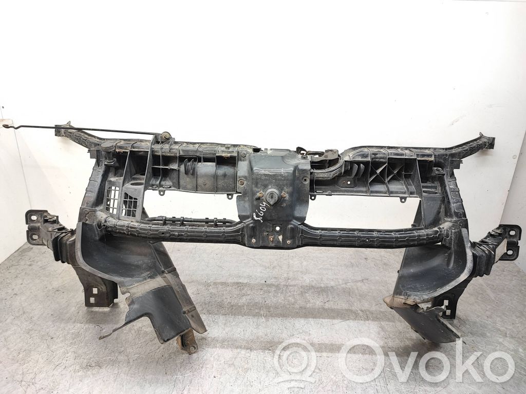 Ford Transit Radiatoru paneļa augšējā daļa (televizors) 