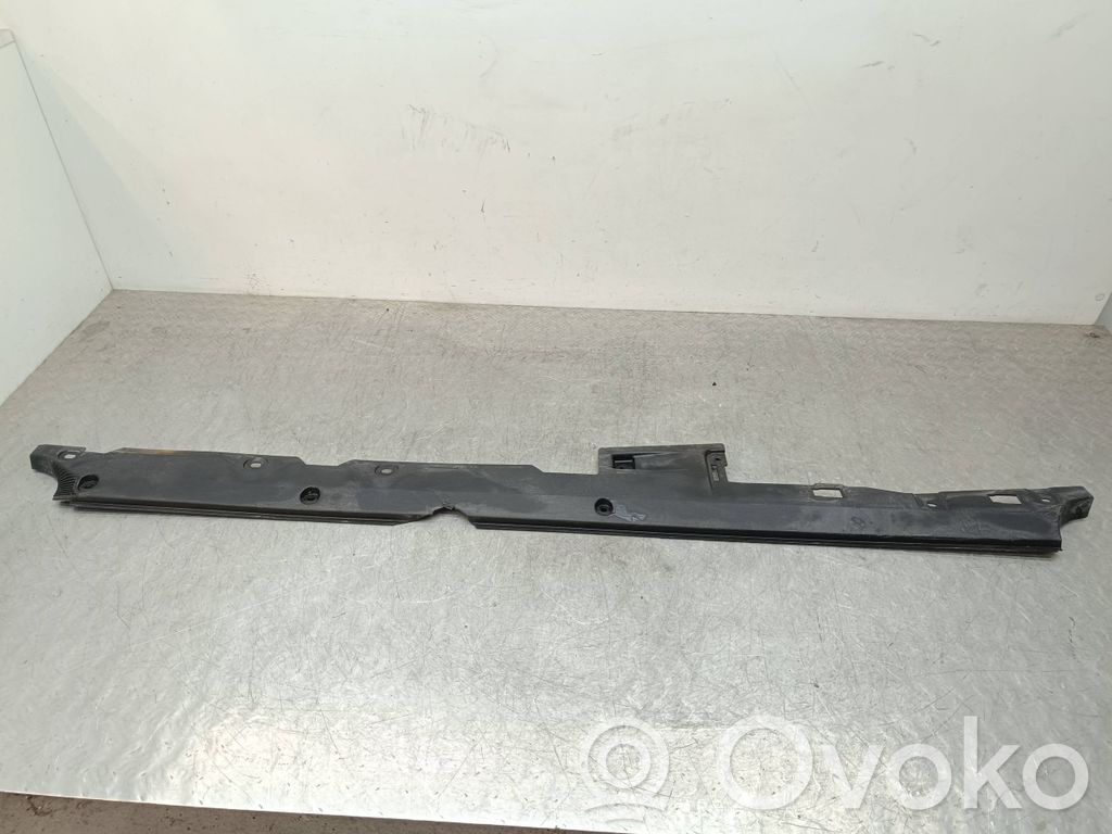 Polestar 2 Protección inferior lateral 