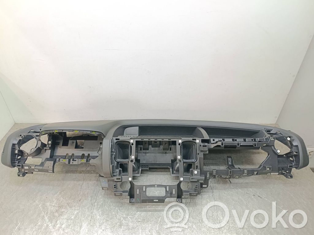 Renault Trafic III (X82) Panelė 
