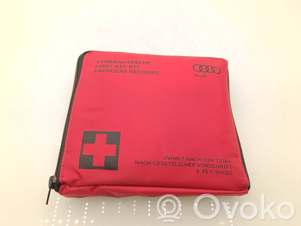 Audi A6 S6 C7 4G First aid kit 