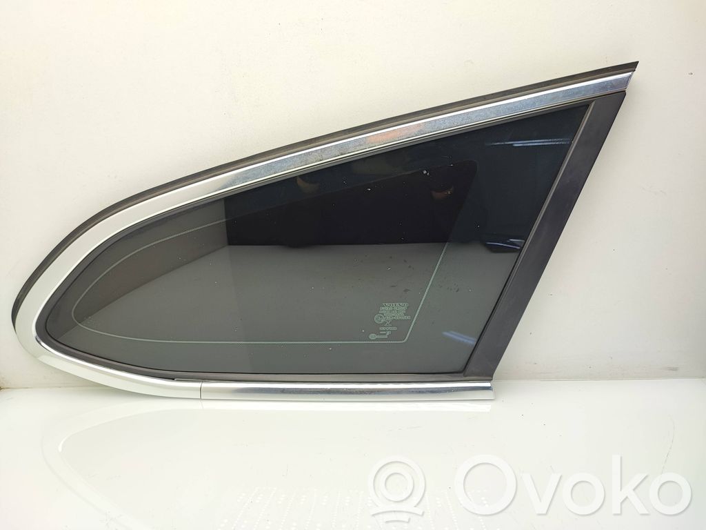 Volvo V60 Vidrio lateral trasero 