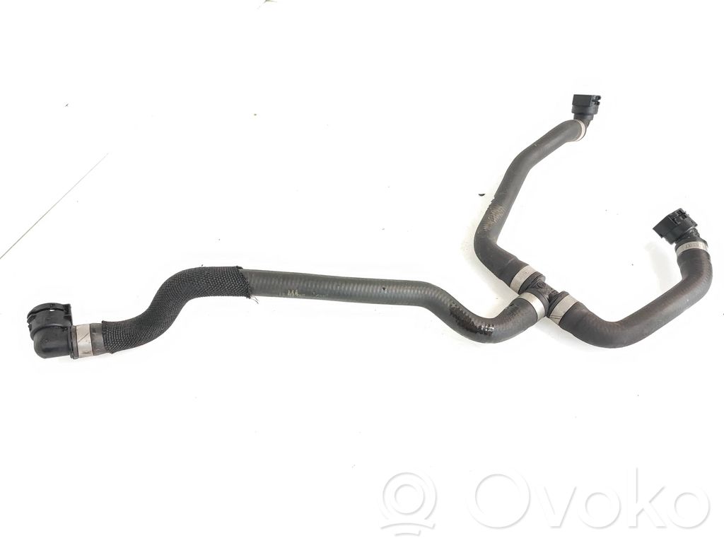 BMW 5 G30 G31 G38 Conductă/furtun lichid de răcire motor 