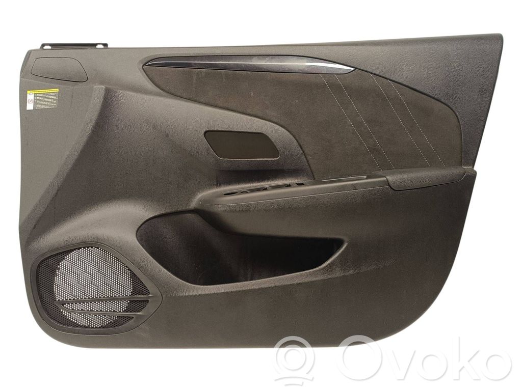 Opel Corsa F Etuoven verhoilu 