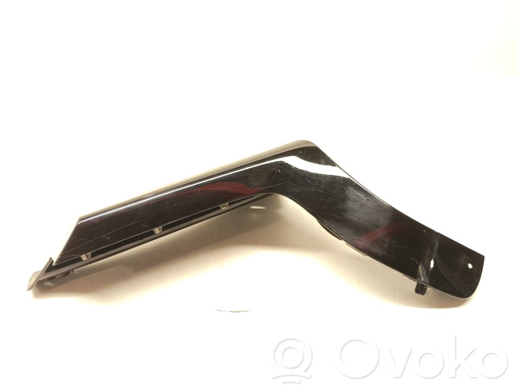 KIA Niro Rear/tail light trim molding 