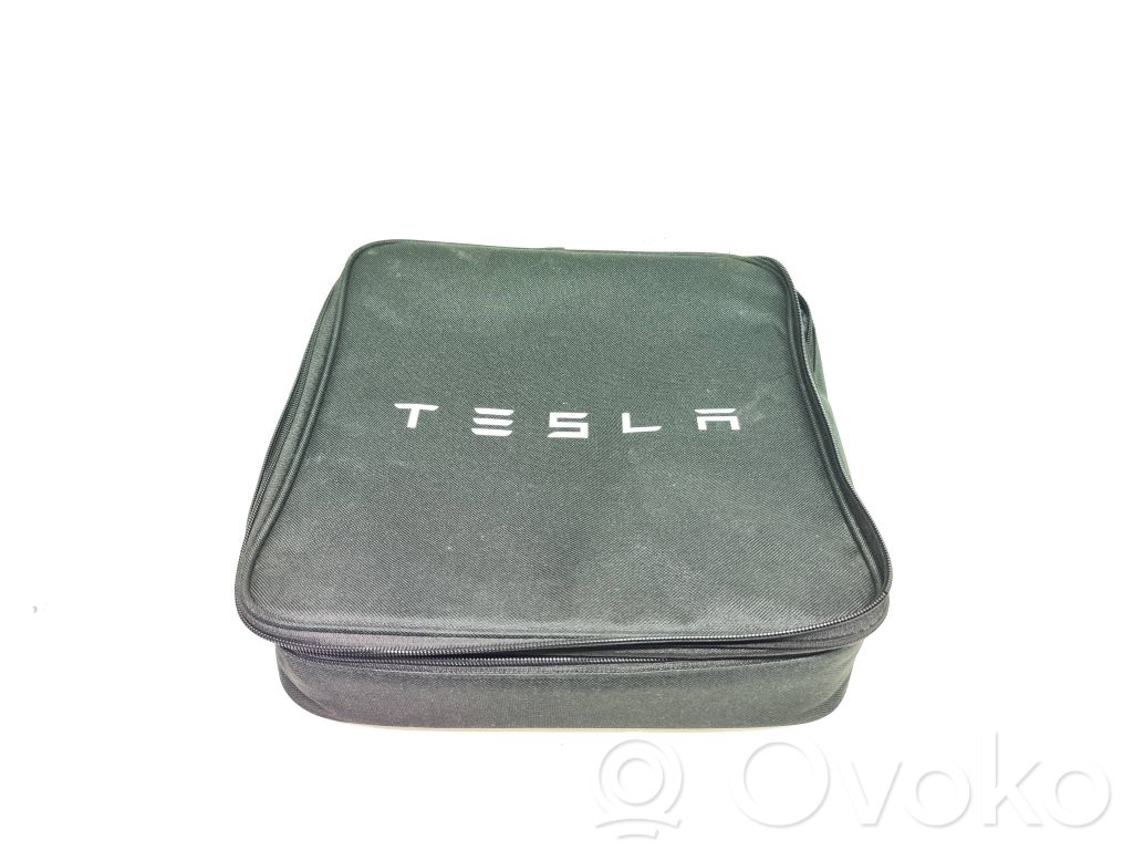 Tesla Model 3 Otros repuestos del interior 