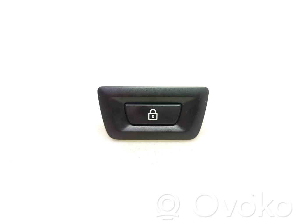 BMW 5 F10 F11 Buton deschidere portbagaj 