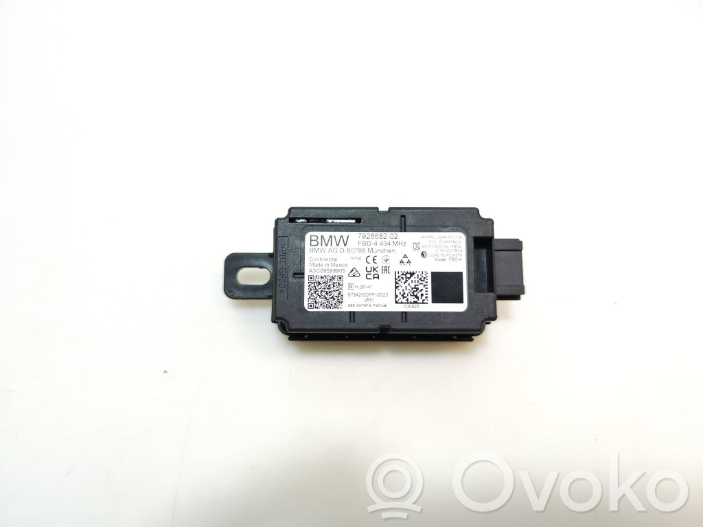 BMW X3 G01 Antenos stiprintuvas 