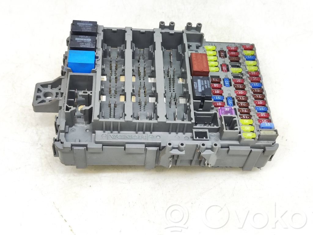 Honda CR-V Sulakemoduuli 