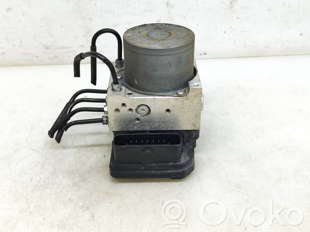 Toyota RAV 4 (XA40) ABS Pump 