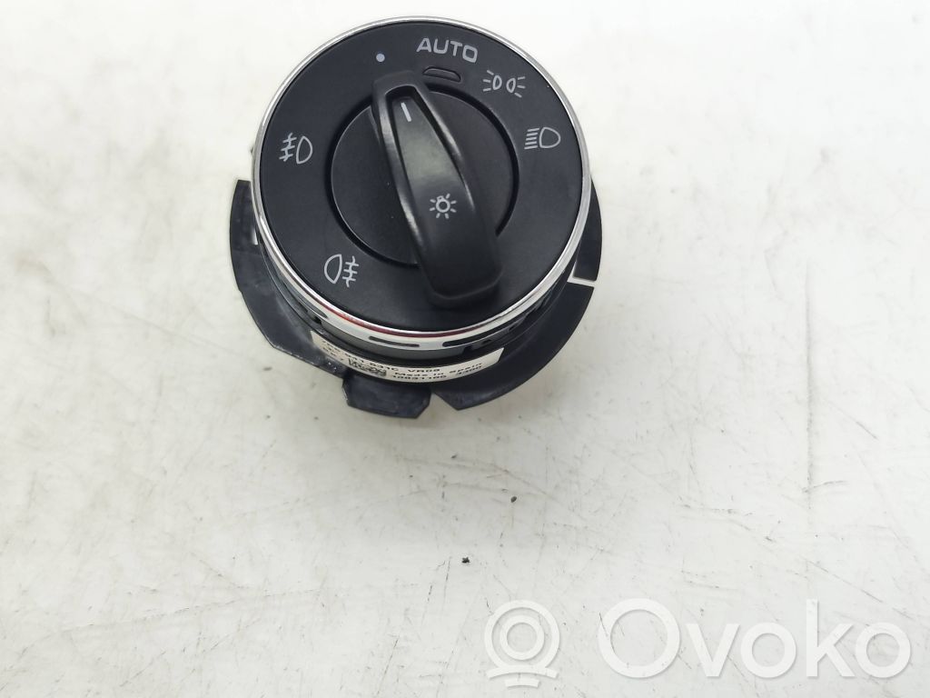 Porsche Cayenne (92A) Light switch 