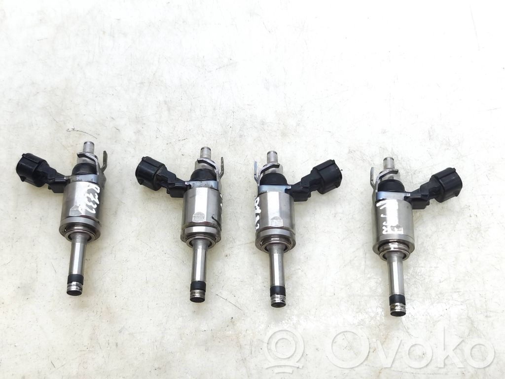 Nissan Qashqai Wtryskiwacze / Komplet 