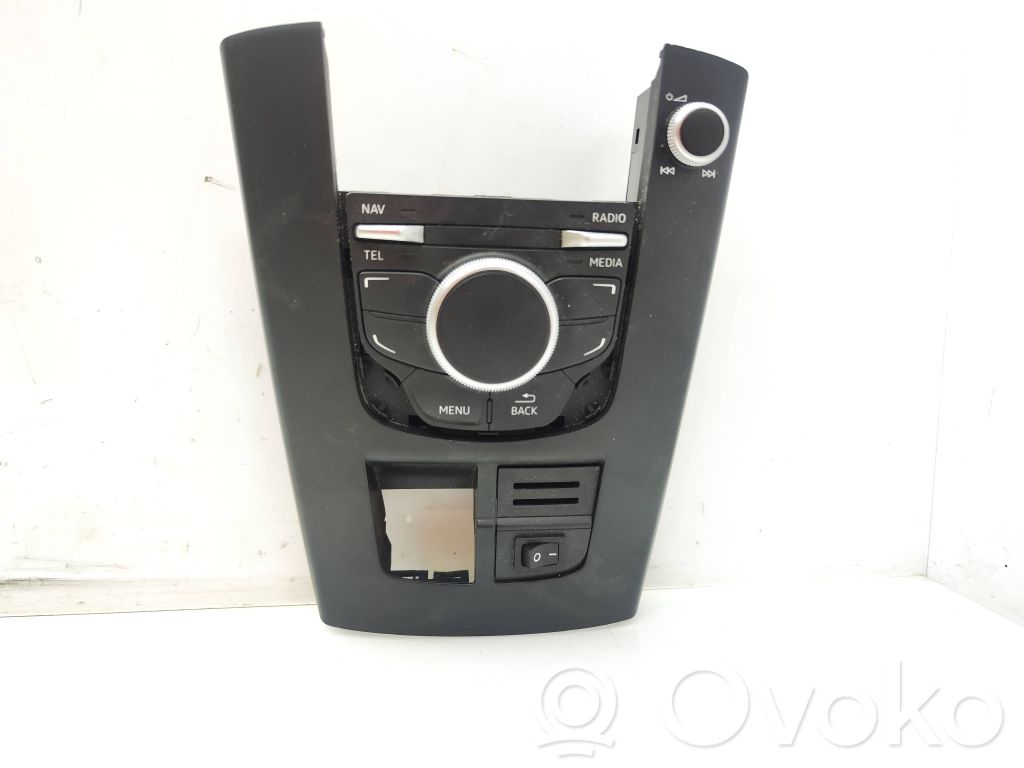 Head unit multimedia control   8V0919614P,1500030323