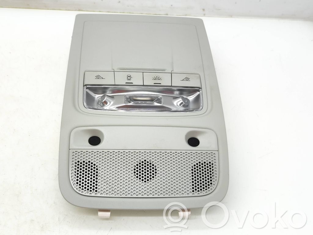 Audi A3 S3 8V Etuistuimen valo 
