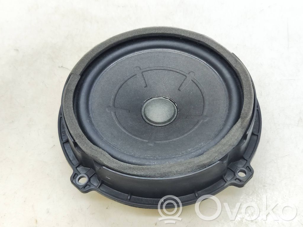 KIA Niro Etuoven kaiutin 