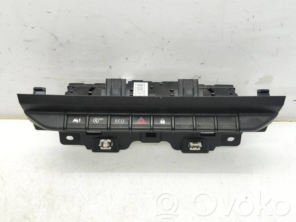 Renault Trafic III (X82) Otros interruptores/perillas/selectores 