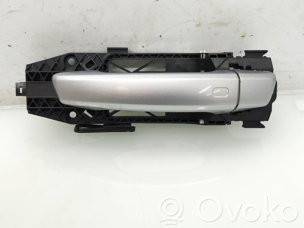 Manecilla externa puerta trasera   8V0839885,26431804S