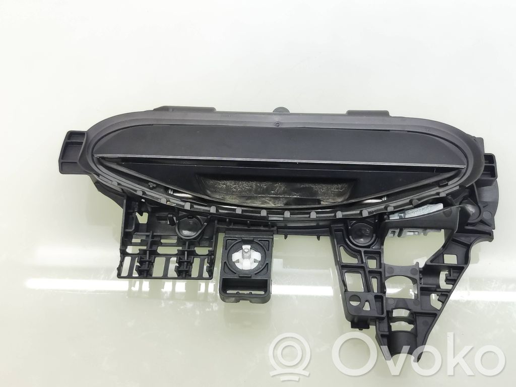 Manecilla externa puerta trasera   5A68EF1,13093700002,13093212