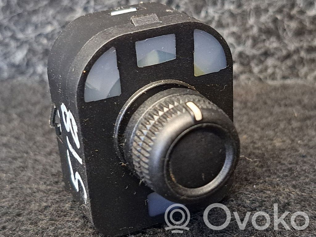 Audi A4 S4 B8 8K Wing mirror switch 