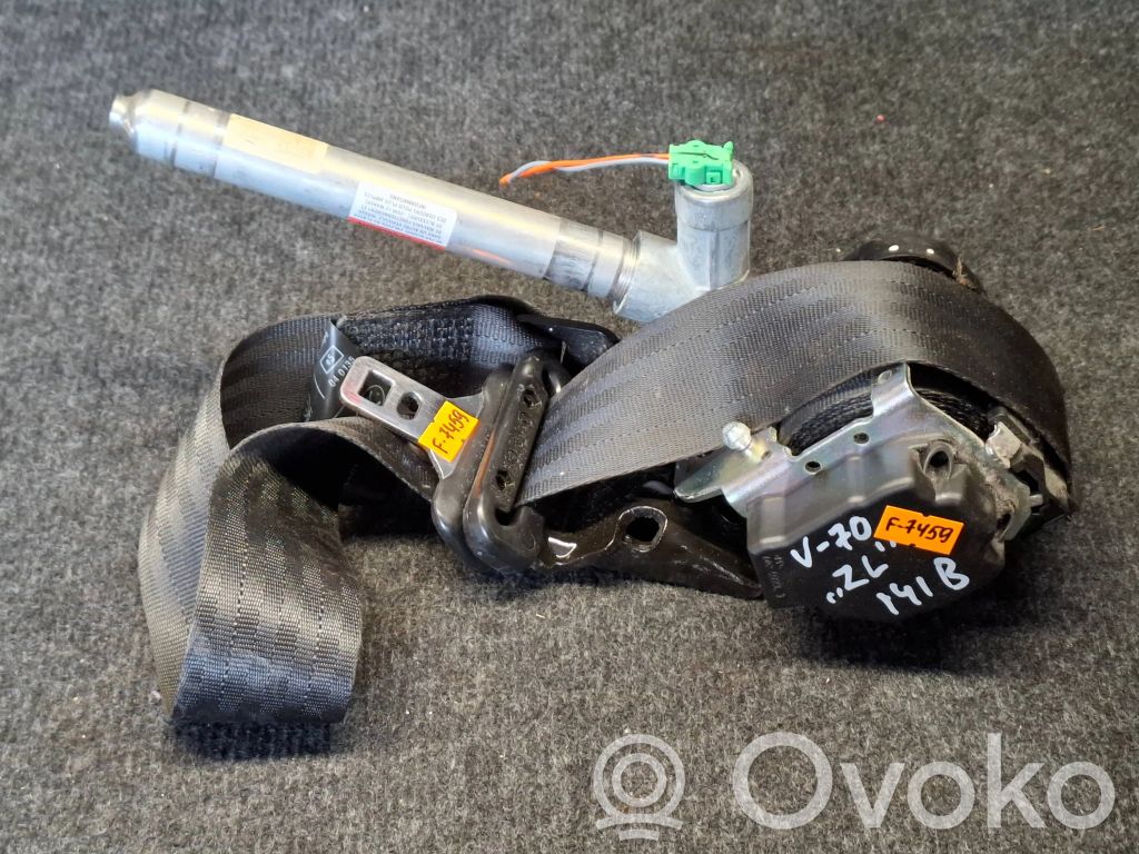 Volvo V70 Cinturón trasero 