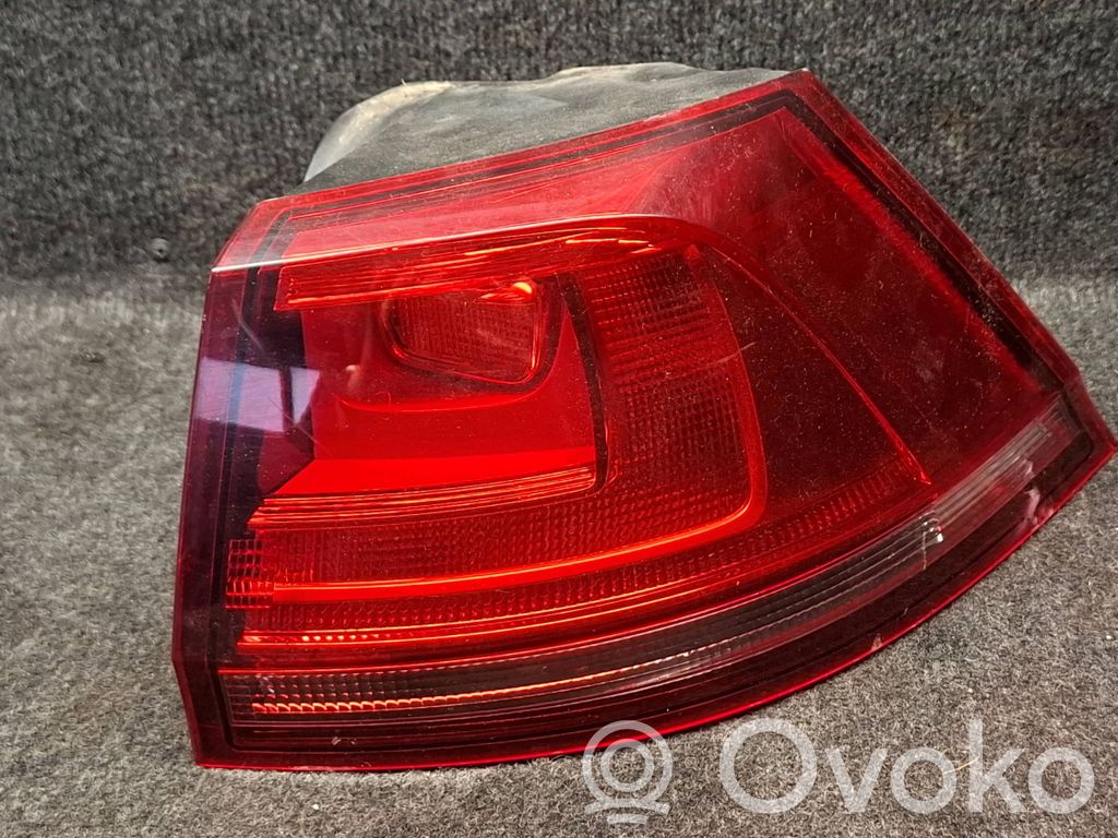 Volkswagen Golf VII Lampa tylna 