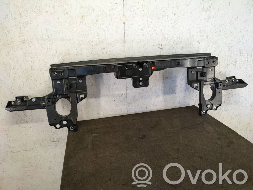 Volkswagen Touareg II Panel mocowania chłodnicy / góra 