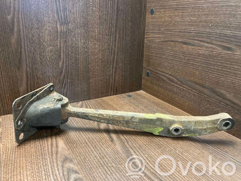 Querlenker Achsschenkel vorne   352128,352152,352153