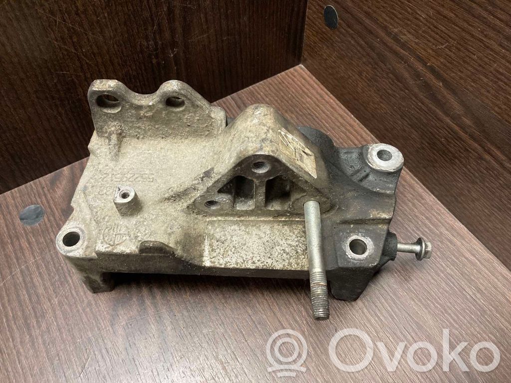 Fiat Fiorino Pārnesumkārbas stiprinājuma kronšteins 