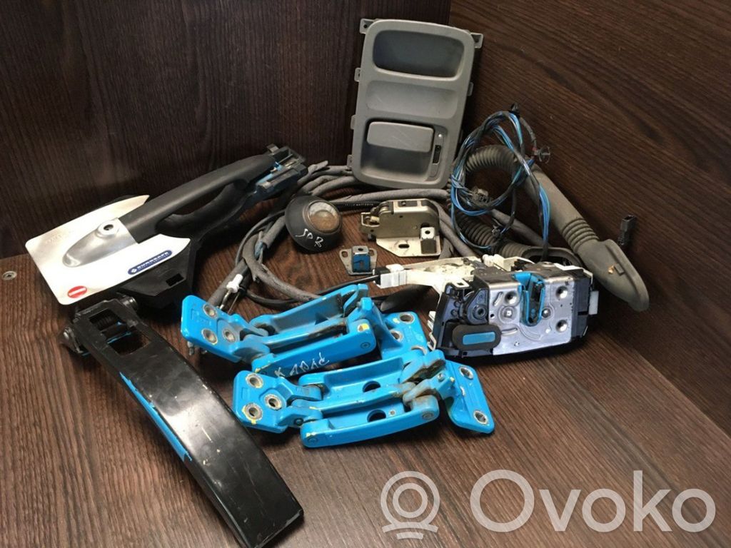 Mercedes-Benz Sprinter W906 Loading door lock loop/hook striker 