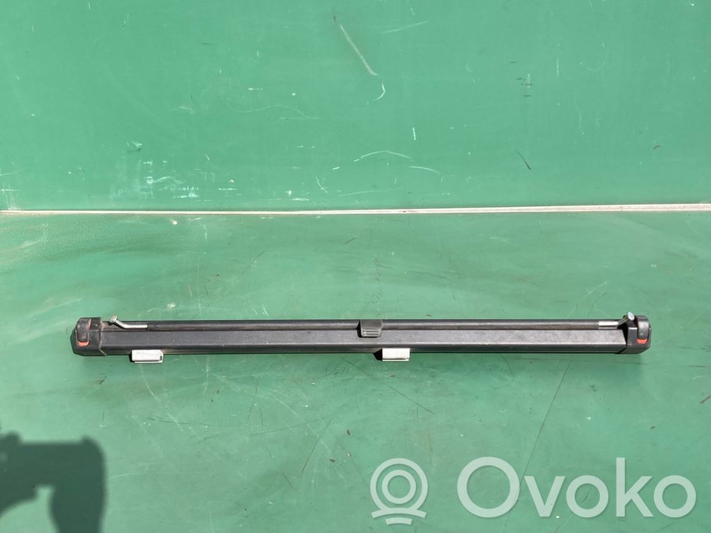 Volvo V50 Tinklelis 