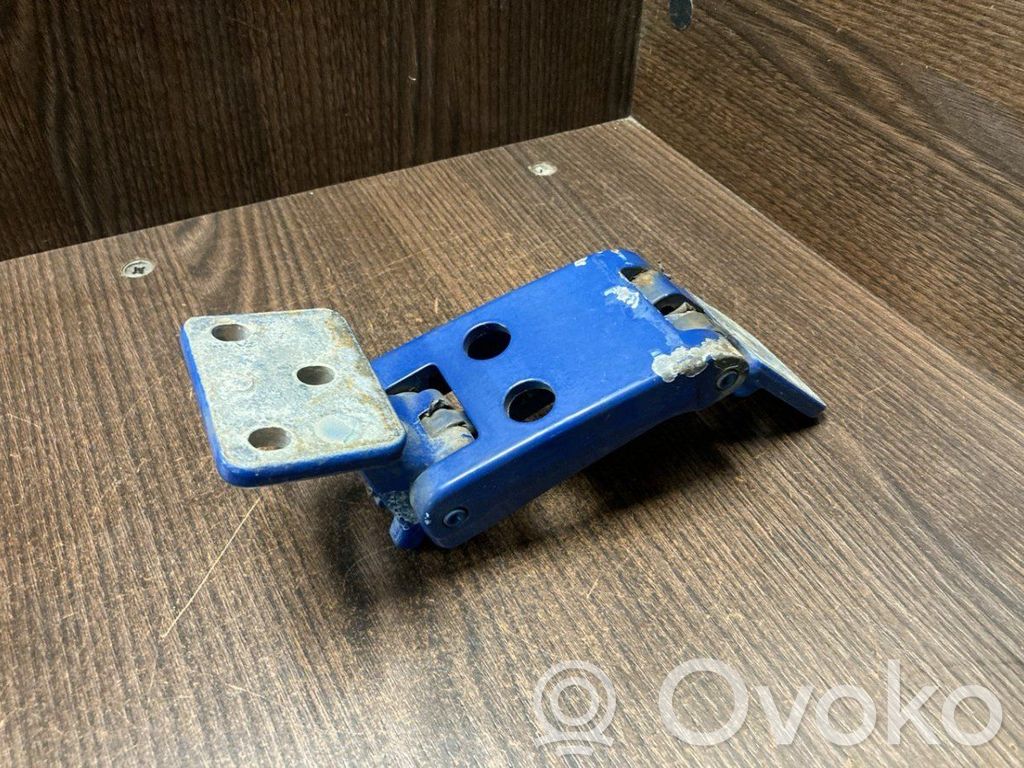 Mercedes-Benz Sprinter W906 Loading door lower hinge 