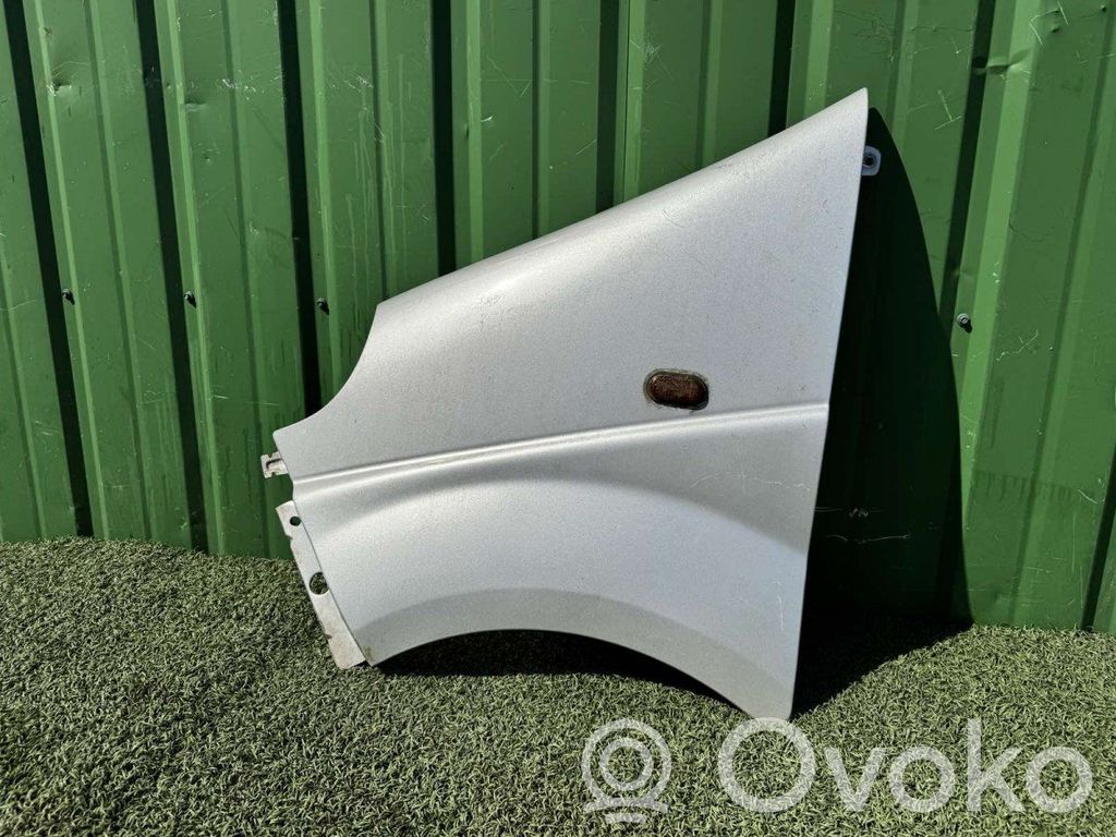 Opel Vivaro Guardabarro 