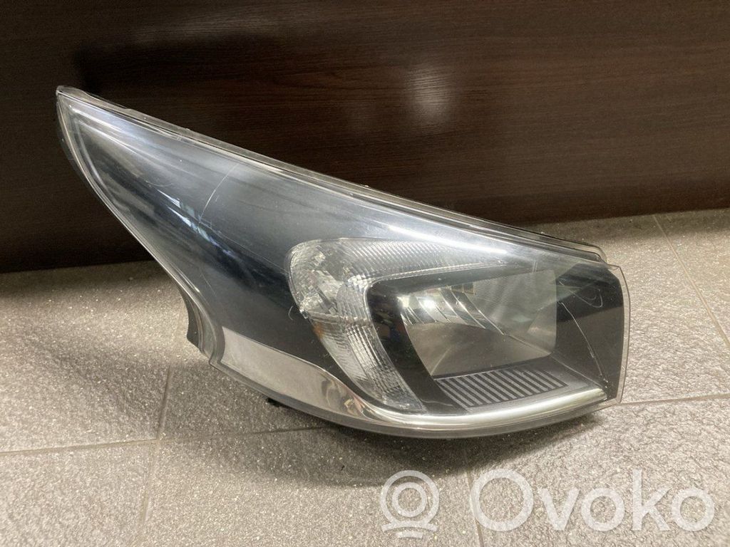Opel Vivaro Scheinwerfer 