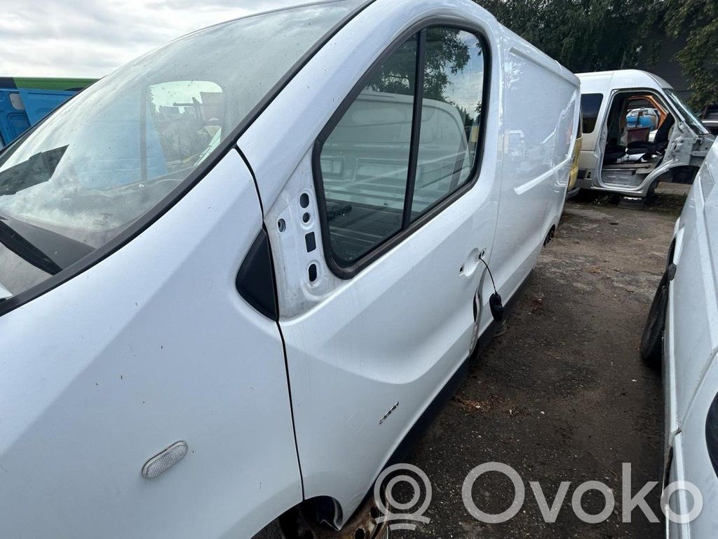 Opel Vivaro Drzwi przednie 