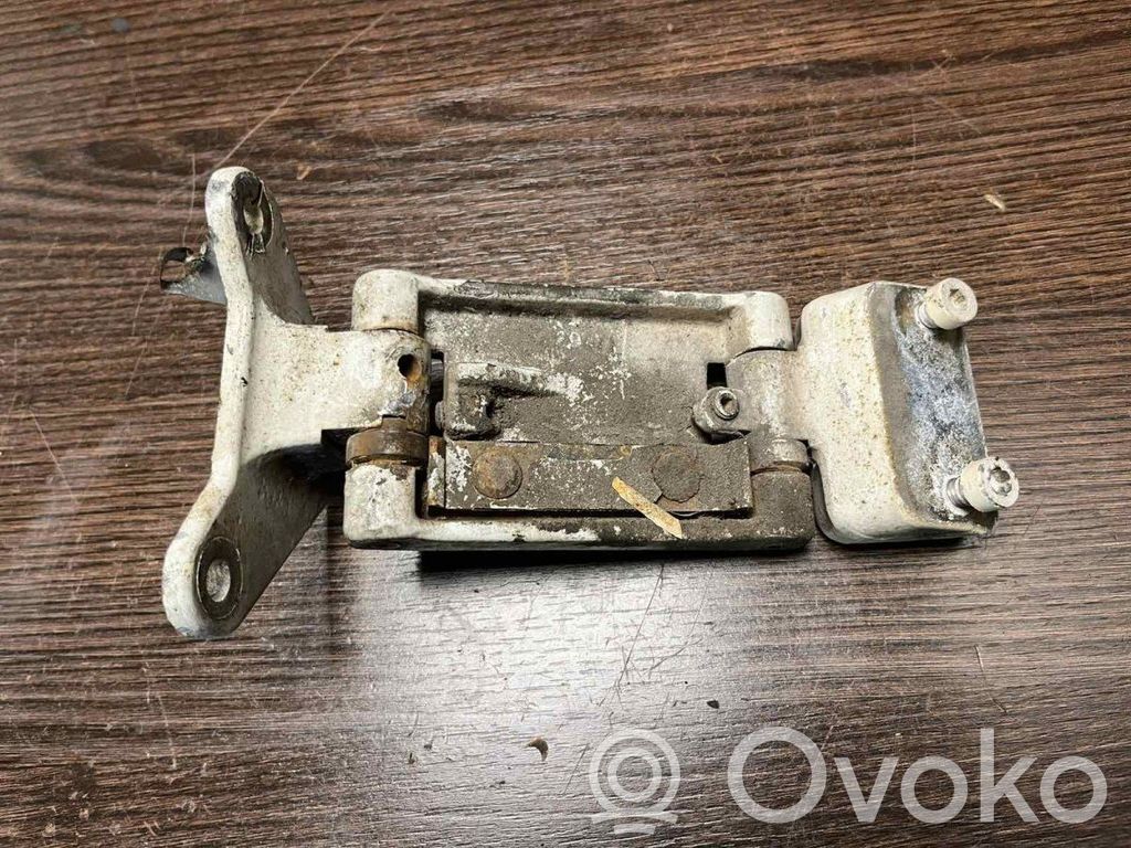 Iveco Daily 3rd gen Loading door upper hinge 
